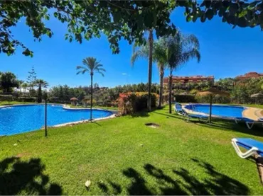 Piso en La Reserva de Marbella - Foto 9
