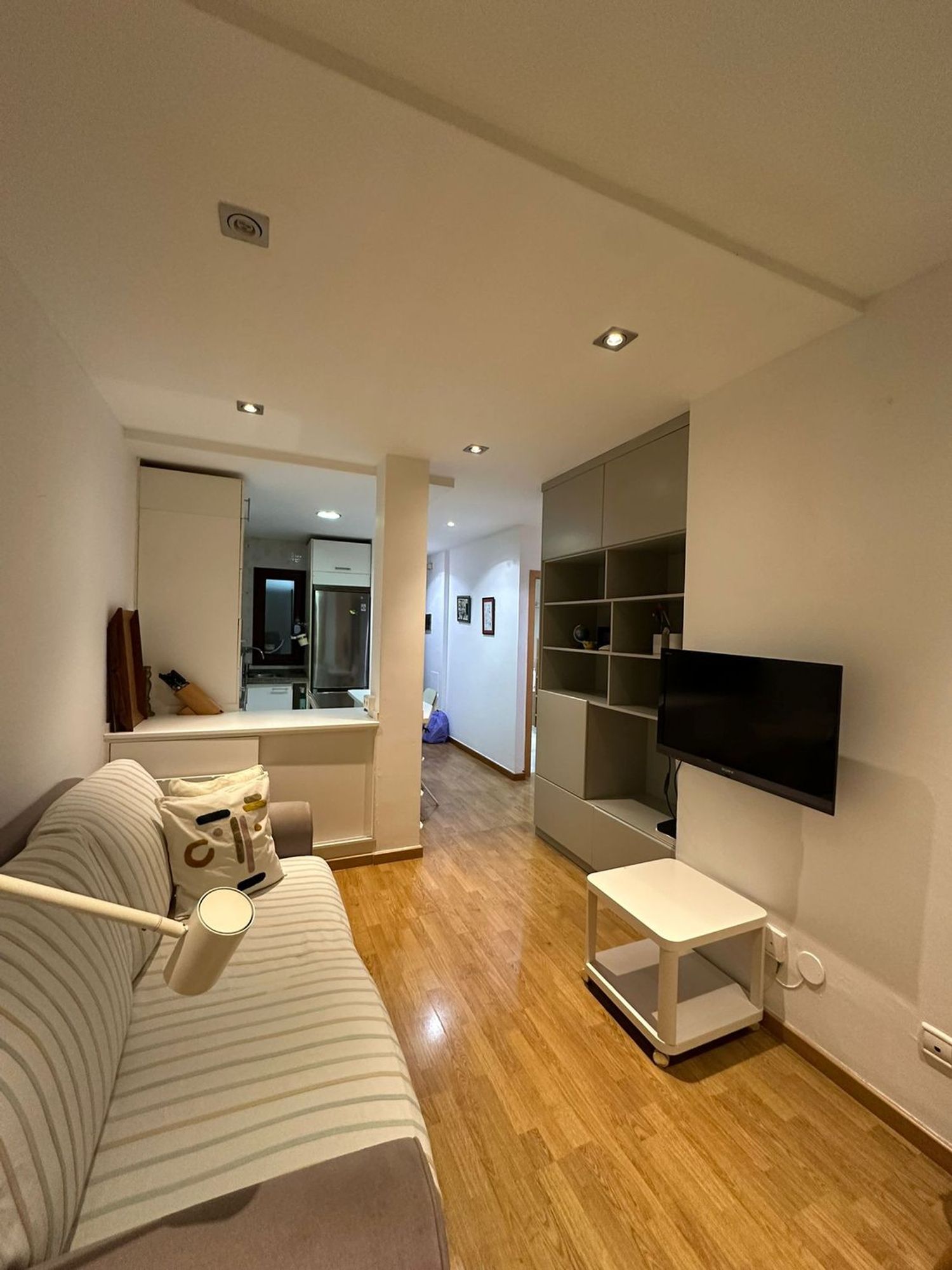 Piso en calle Nicolás Estévanez, 33 - Foto 1