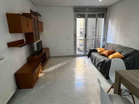 Piso en calle de Embajadores, 52