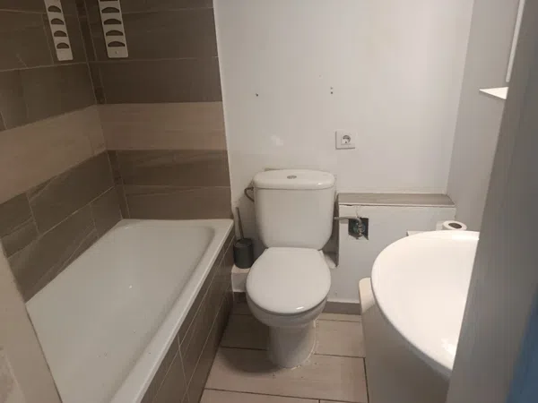 Local en Calle de València, El Camp de l'Arpa del Clot - Foto 12