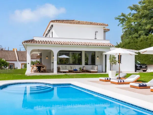 Casa independiente en calle Almensino, 13