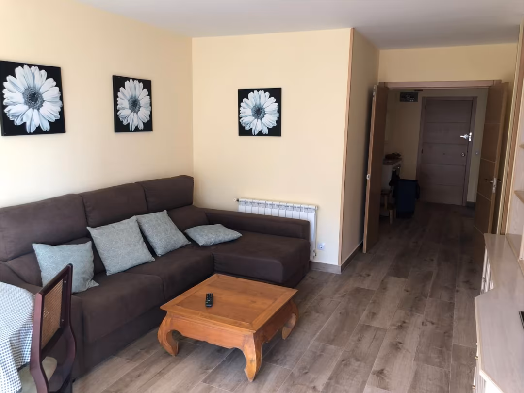 Piso en  Calle Trasmiera 8