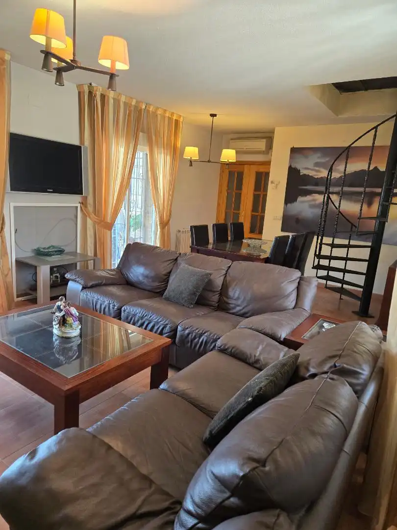 Chalet en  Avenida del Río Gallo 53 - Foto 10