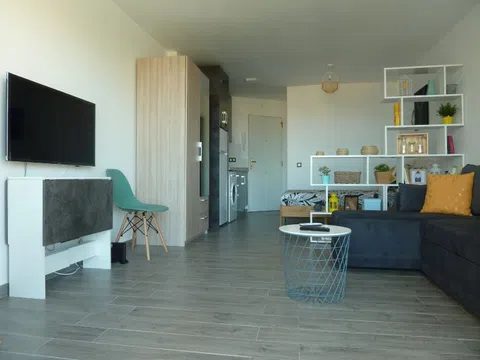 Piso en calle Hermanos Álvarez Quintero, 1