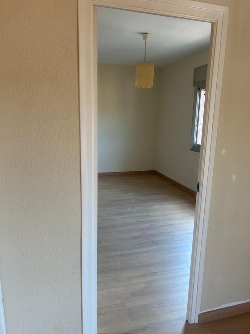 Piso en avenida Avinguda de Frederic Rahola 64 - Foto 8