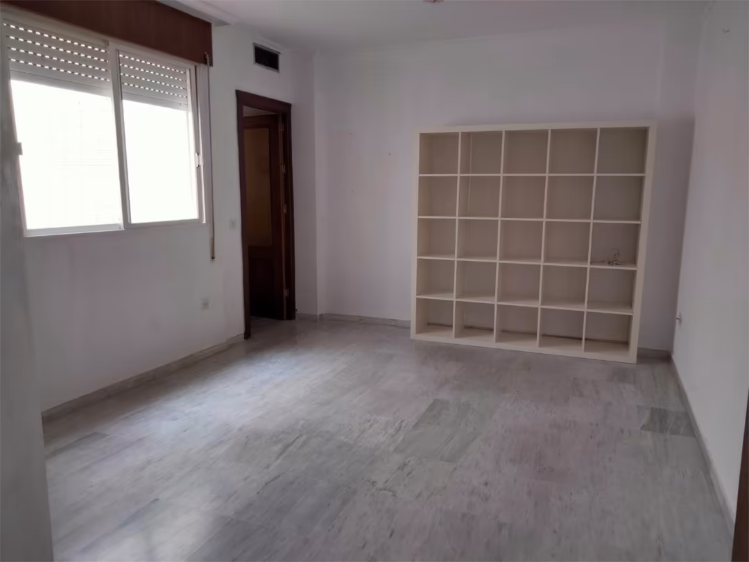 Piso en  Calle Caño 1