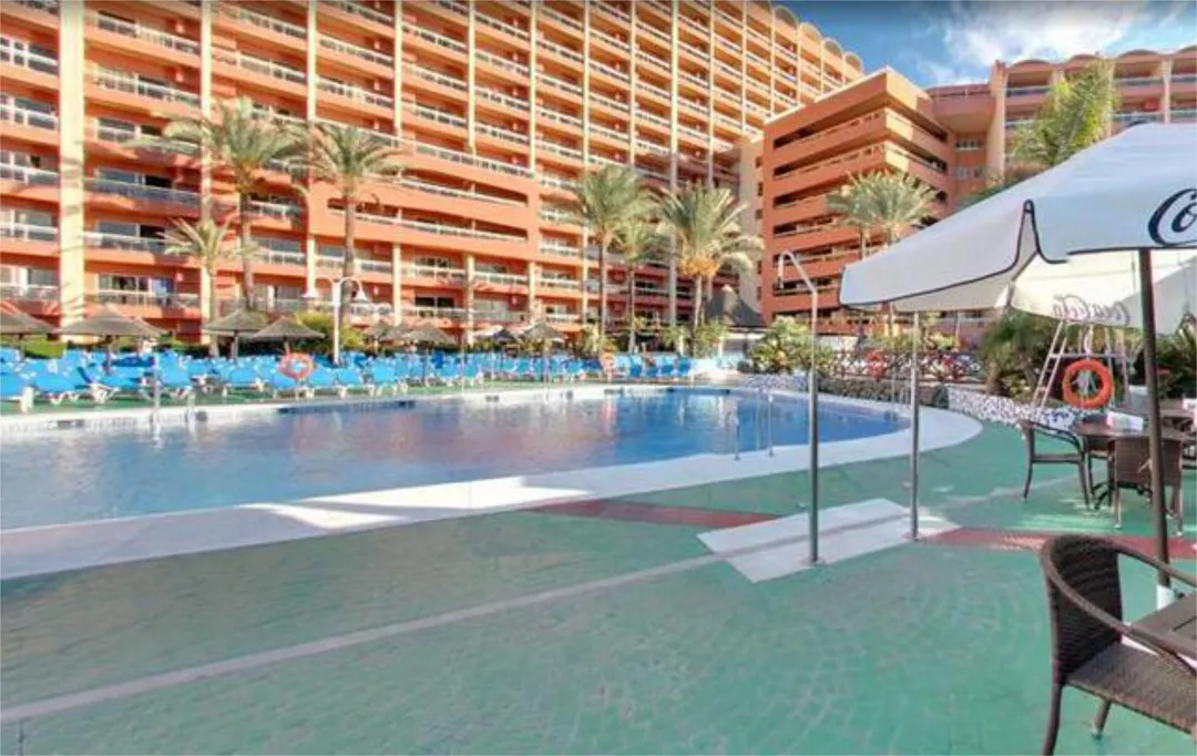 Apartamento en Benalmadena playa - Foto 2