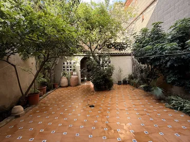 Casa adosada en  Carrer de la Germana Felisa 12 - Foto 1