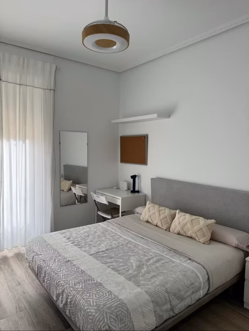 Piso en  Carrer del Pintor Gisbert 11 - Foto 3