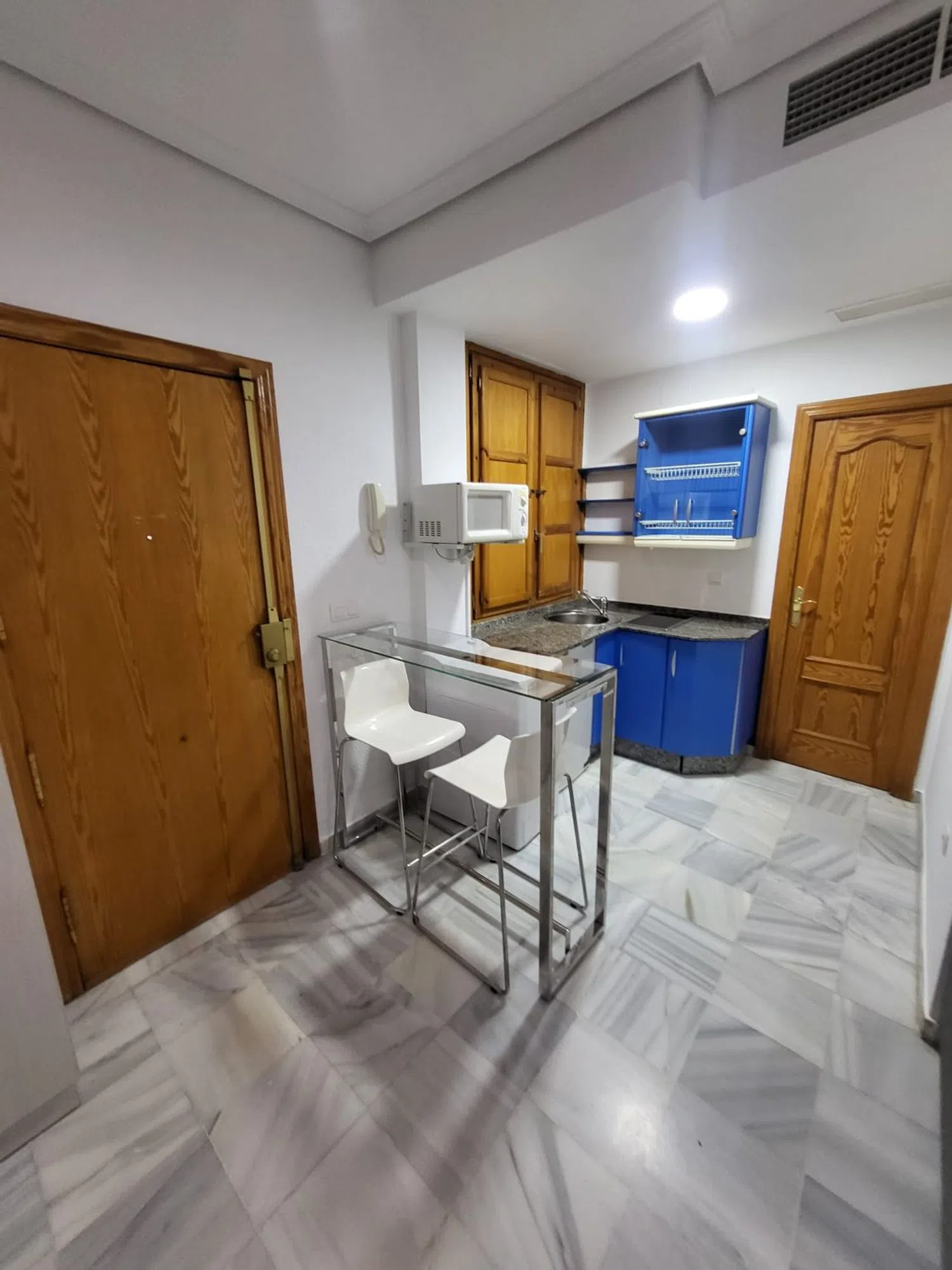 Piso en calle Jesús y María, 12 - Foto 5