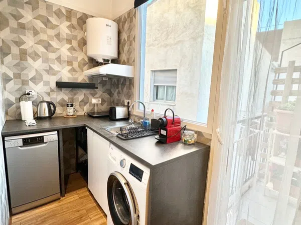 Estudio en Calle San Vicente, 18 - Foto 2
