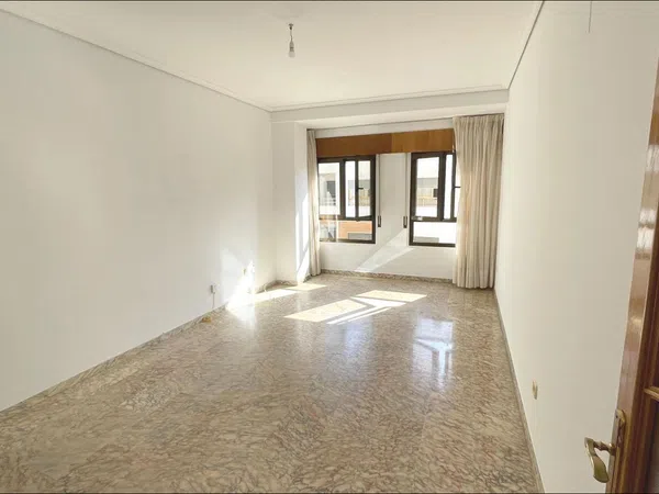 Piso en Avenida de América, El Vial - Ronda de Tejares - Foto 1
