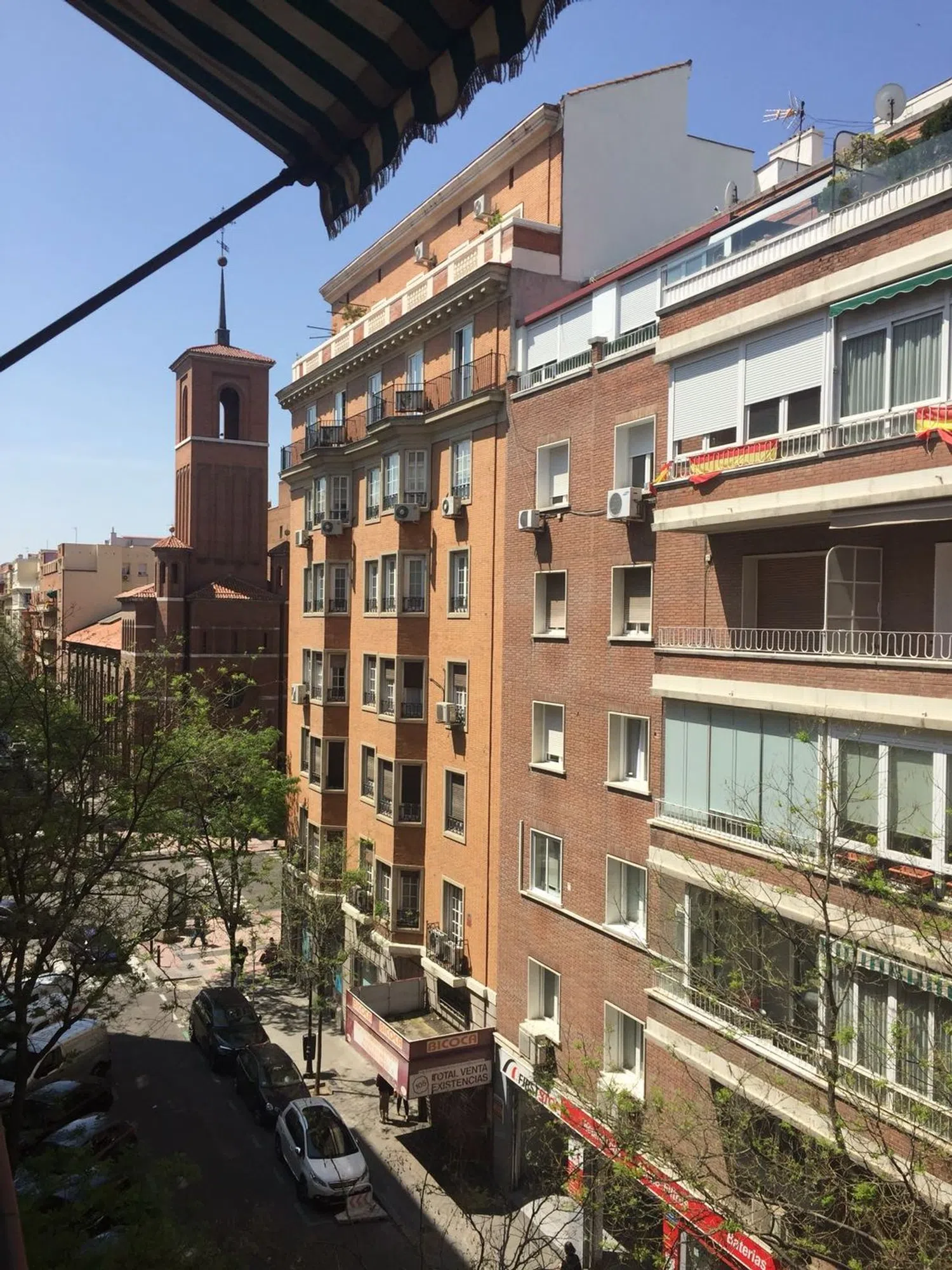 Piso en calle de Castelló, 106 - Foto 1