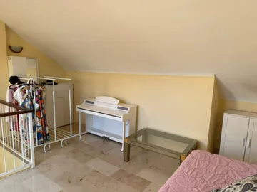 Casa adosada en  Avenida Pinos de los 18 - Foto 10