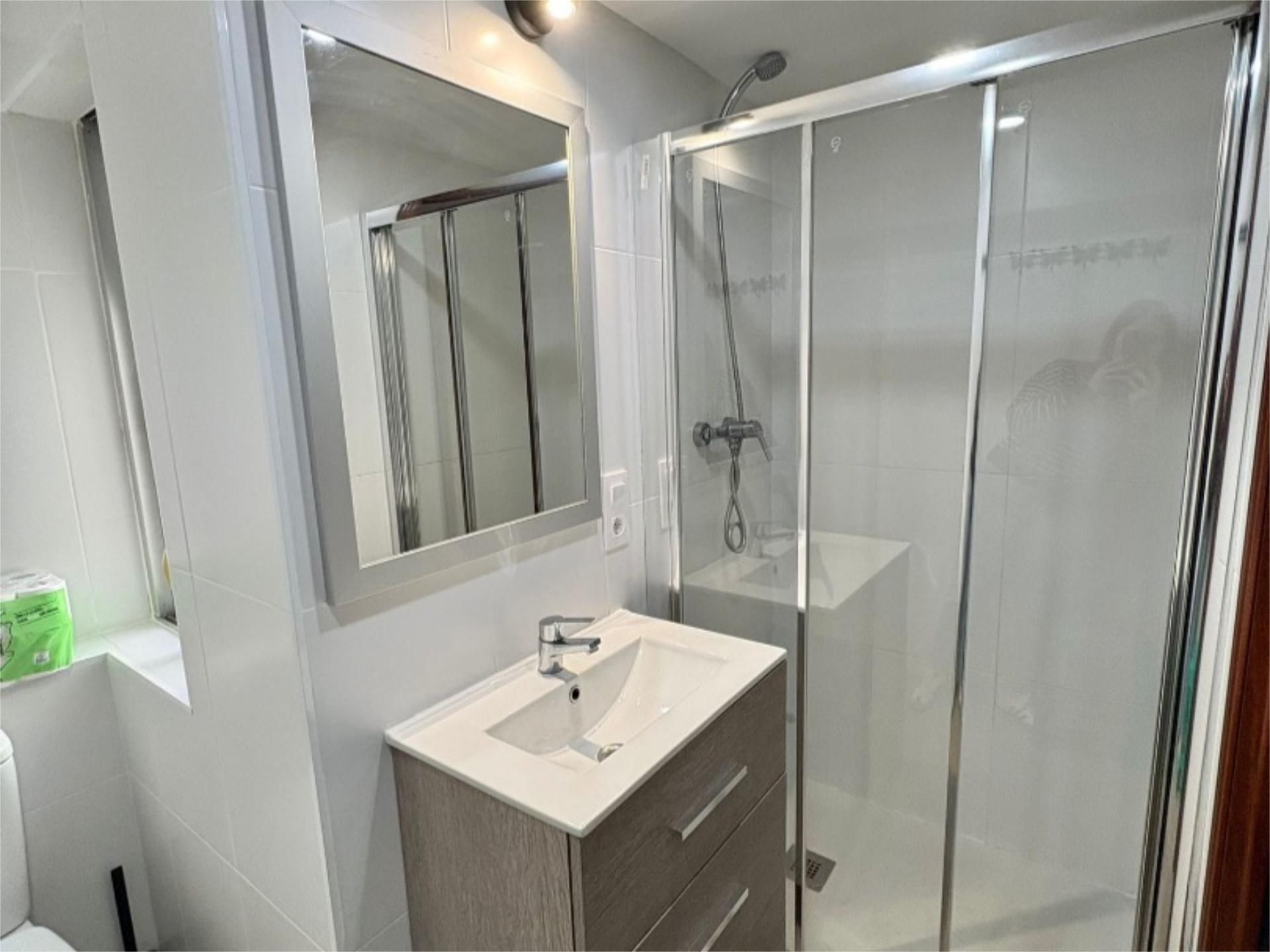 Piso en  Avenida de la Hispanidad 1 - Foto 2