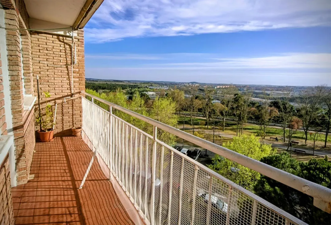 Piso en  Calle Mudela 33