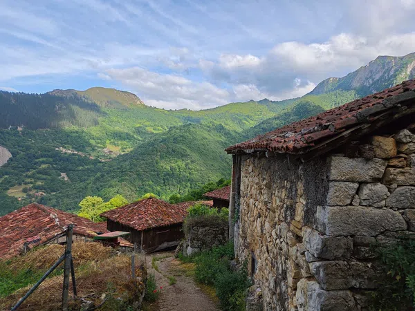 Casa rural en Fabar, Proaza s/n - Foto 1