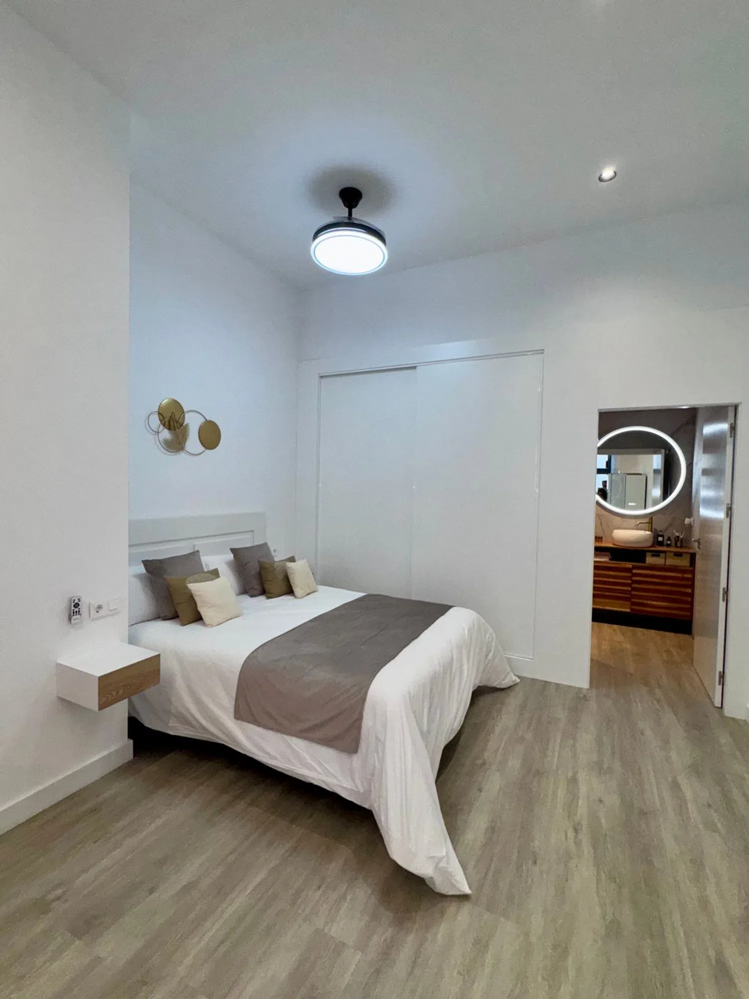 Estudio en calle Omar, 8 - Foto 9