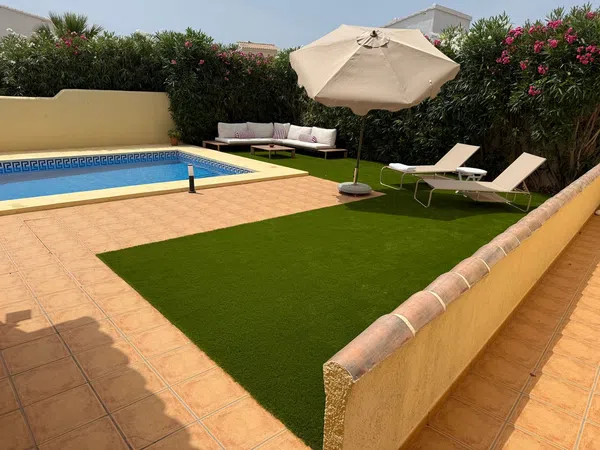 Casa o chalet independiente en Calle Fresnos, 48, Cumbre del Sol, Cumbre del Sol - Foto 1