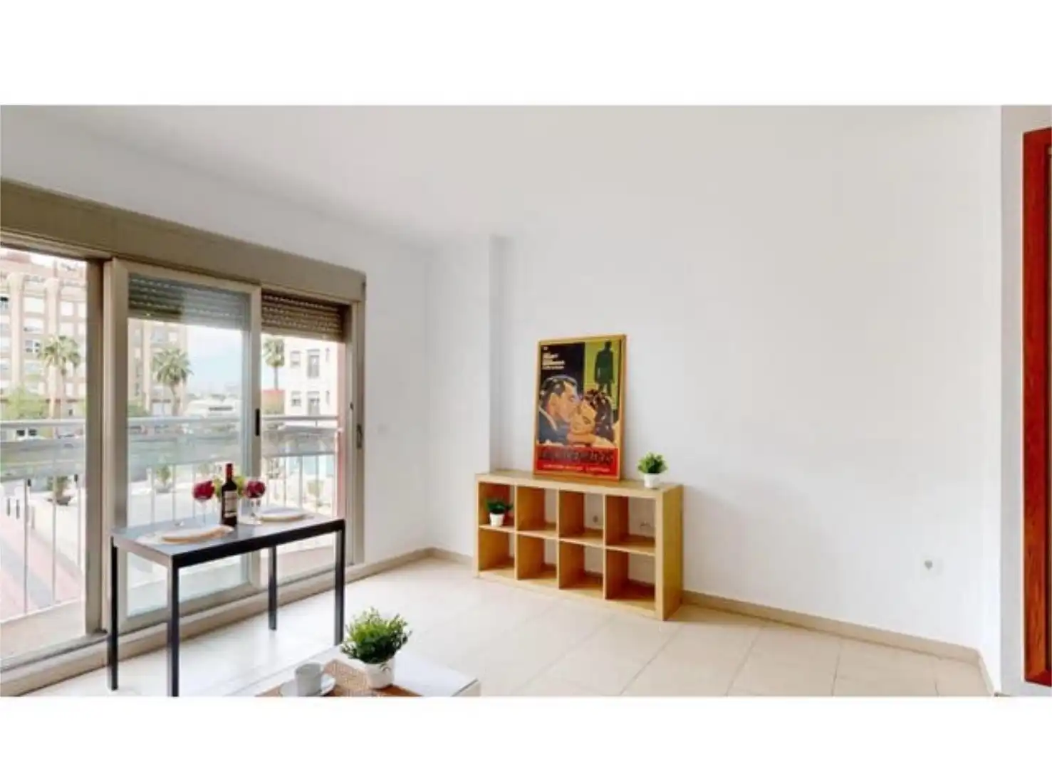 Estudio en Juan Carlos I - Foto 2