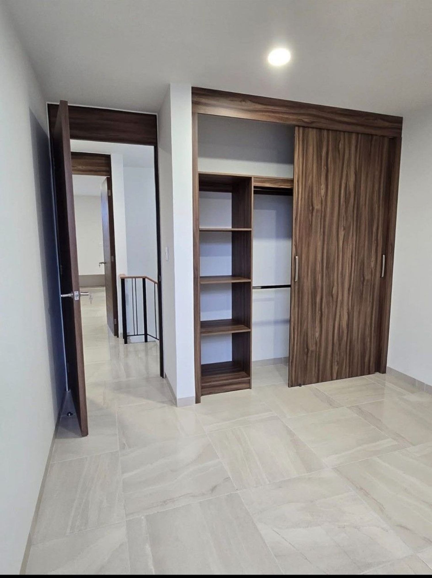 Chalet adosado en Calle de Catalunya, 43 - Foto 4
