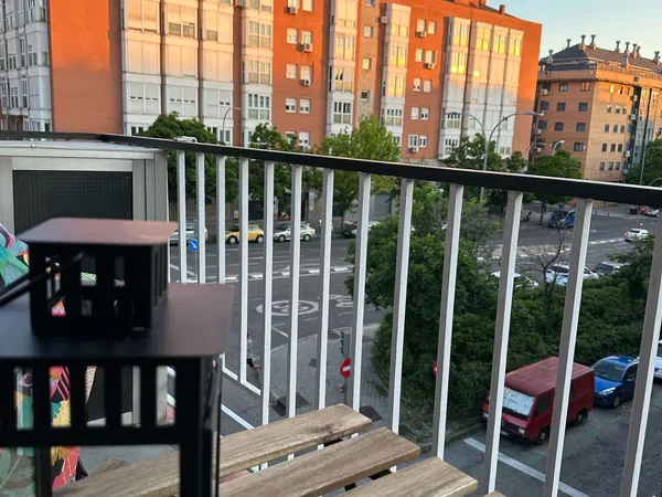 Piso en calle de Ledesma, 38