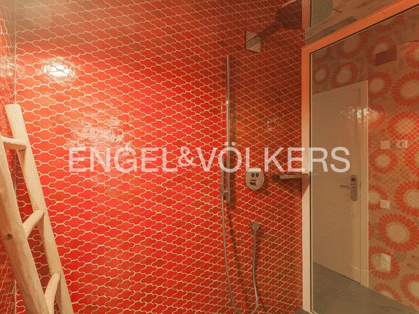 Chalet adosado en Calle de Josep Serrano - Foto 47
