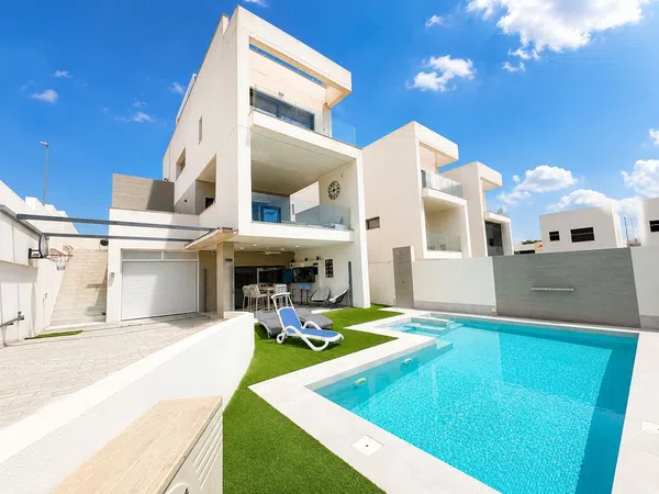 Casa o chalet independiente en Calle Reina Sofía, 30 - Foto 1