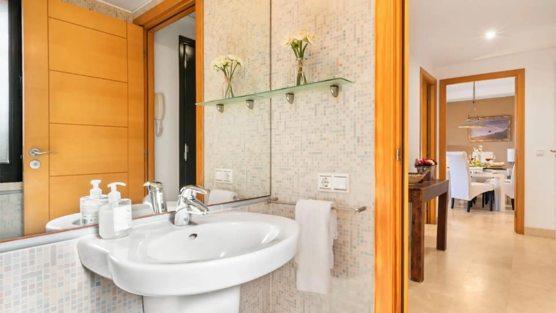 Casa adosada en  Calle Teodosio 12 - Foto 11