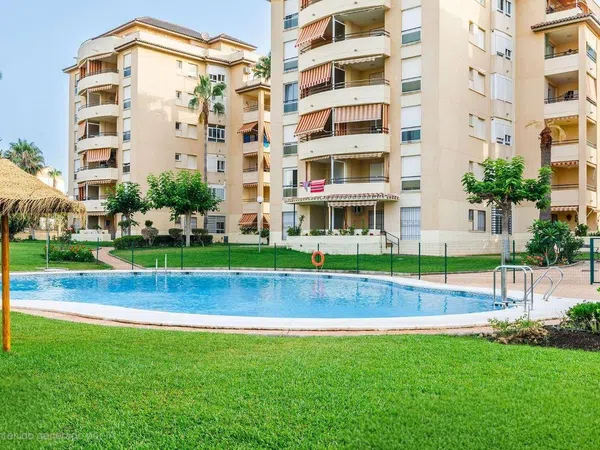 Piso en avenida los Fenicios, 1