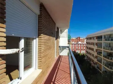 Piso en Ciudad Jardín - Foto 6