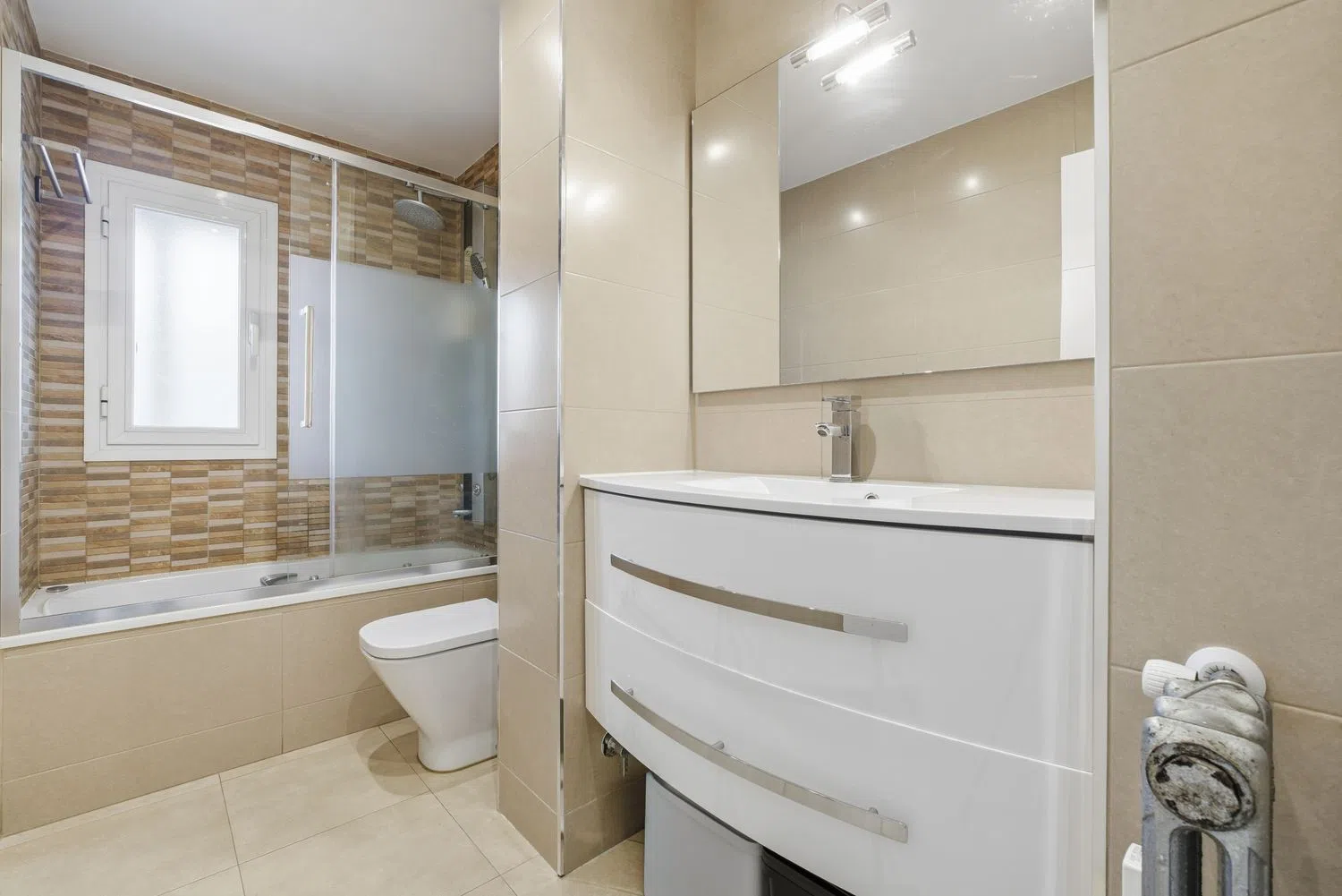 Piso en calle Alcalá, 485 - Foto 4