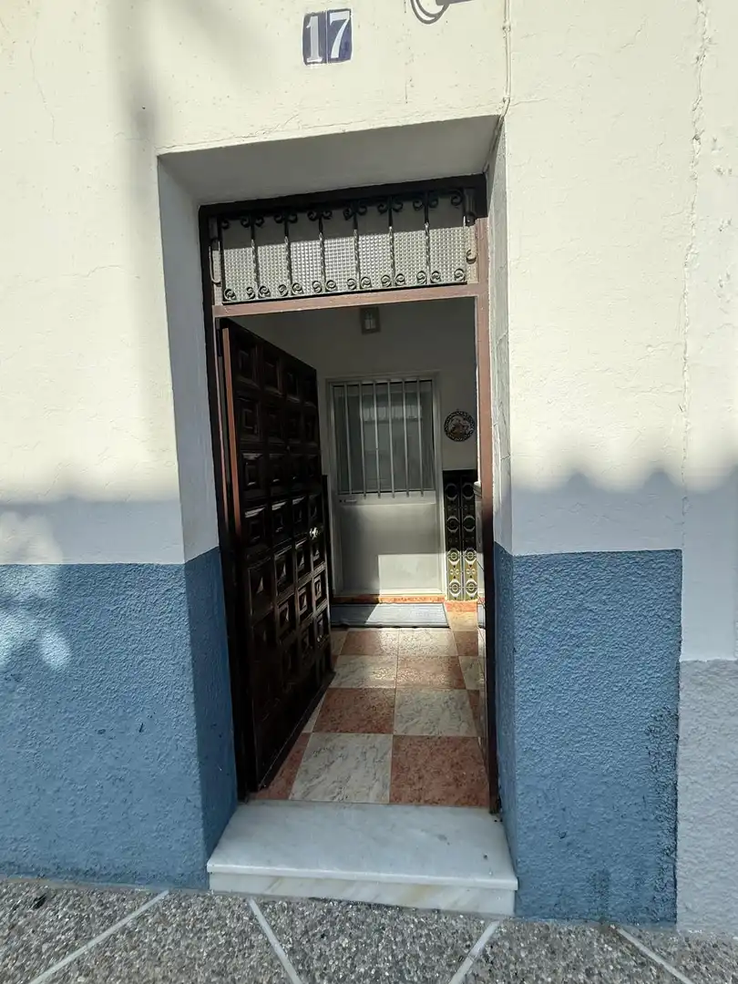 Casa adosada en  Calle Nuestra Señora de la Salud 17 - Foto 4