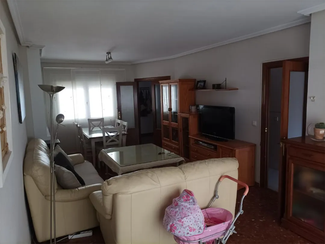 Chalet en  Avenida Reina Sofia 26 - Foto 5