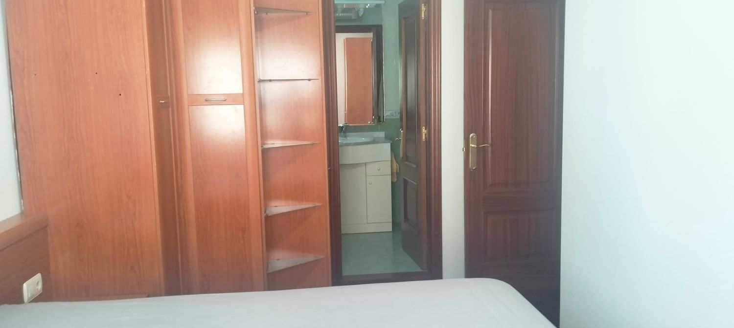 Piso en Avenida de Hermanos Perez Casariego, 5 - Foto 11