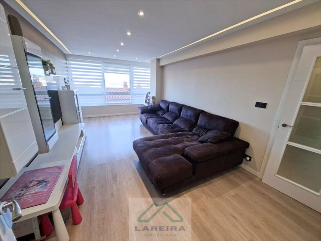 Piso en  Rúa do Conde de Torrecedeira 58 - Foto 5