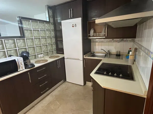 Piso en calle Luis Ponce de León, 22