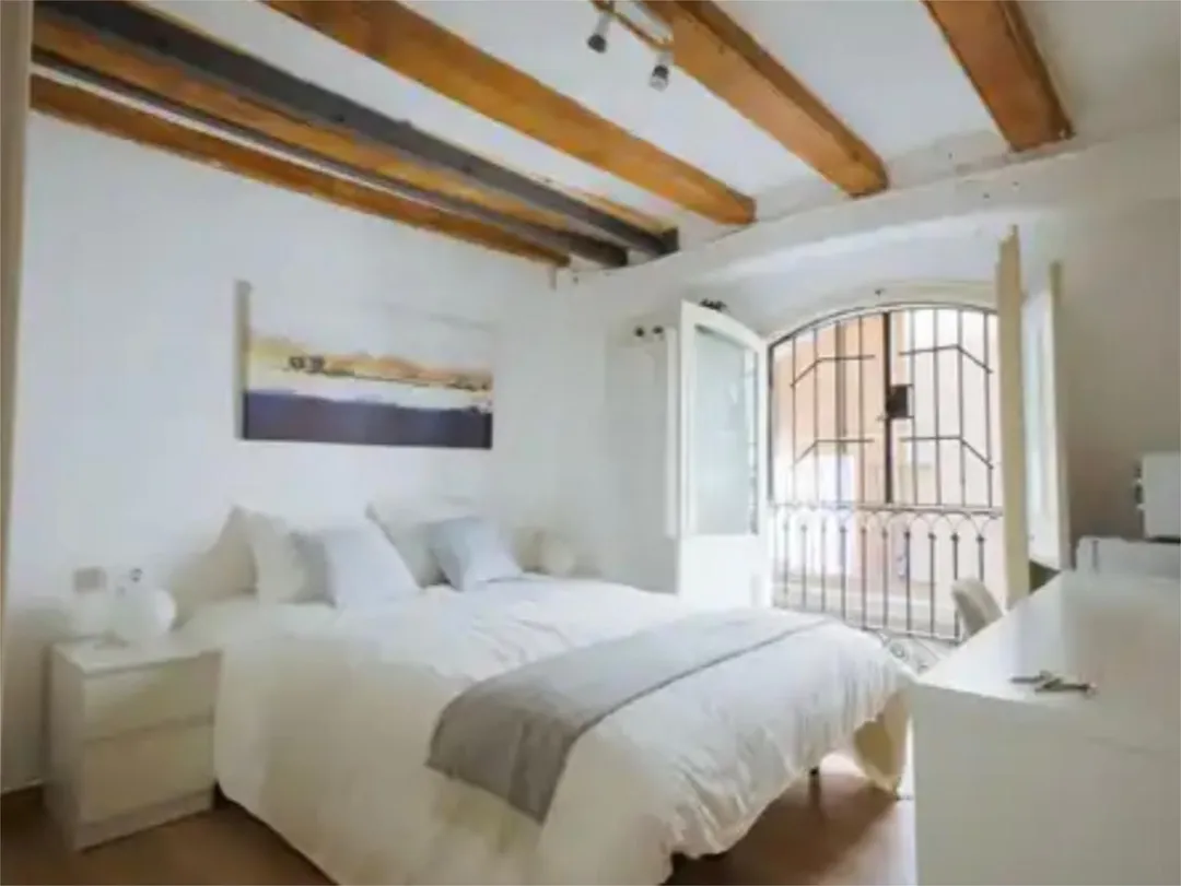 Piso en  Carrer de Sant Pere Més Baix 28 - Foto 4