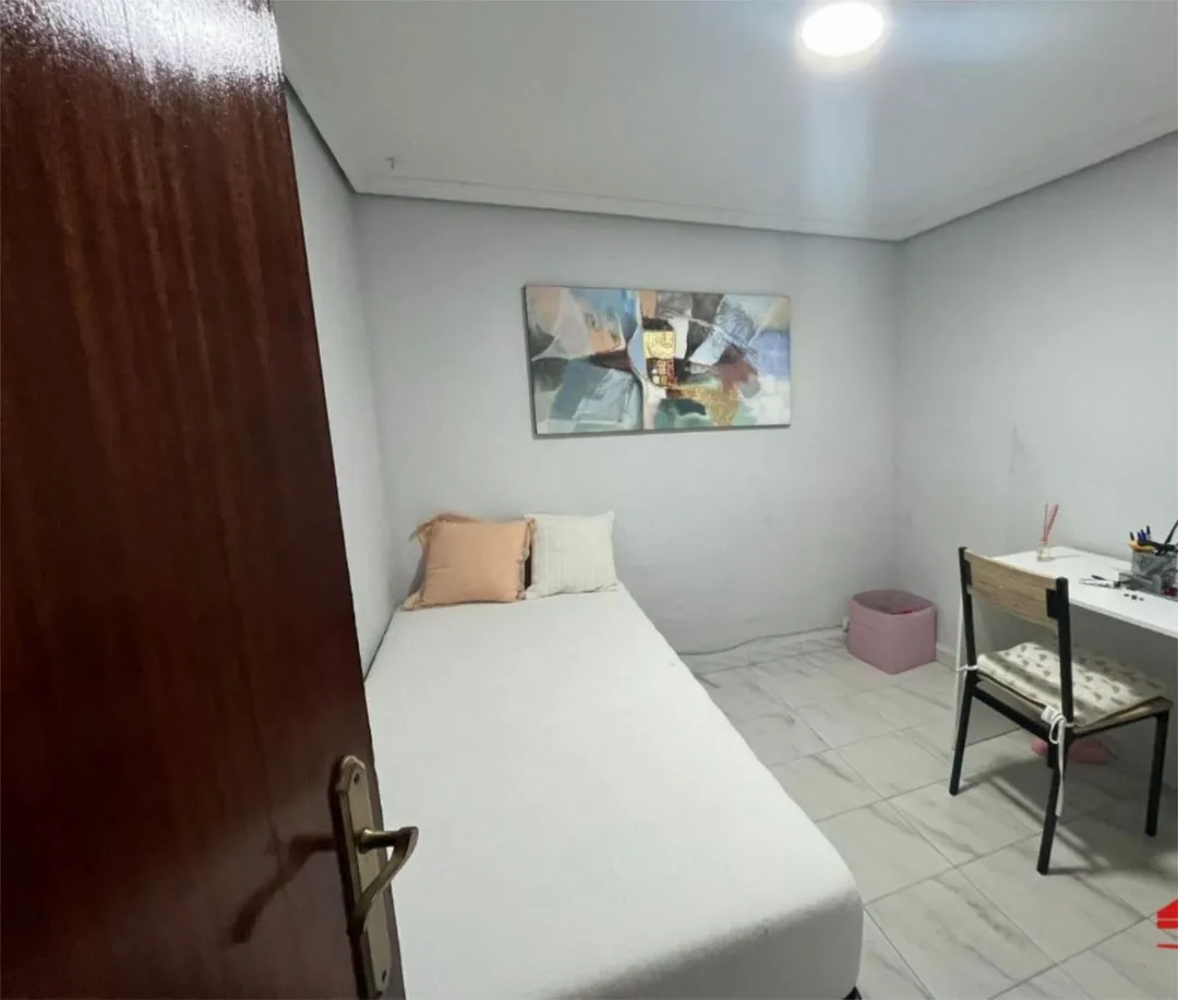 Piso en  Calle Algeciras 15 - Foto 8