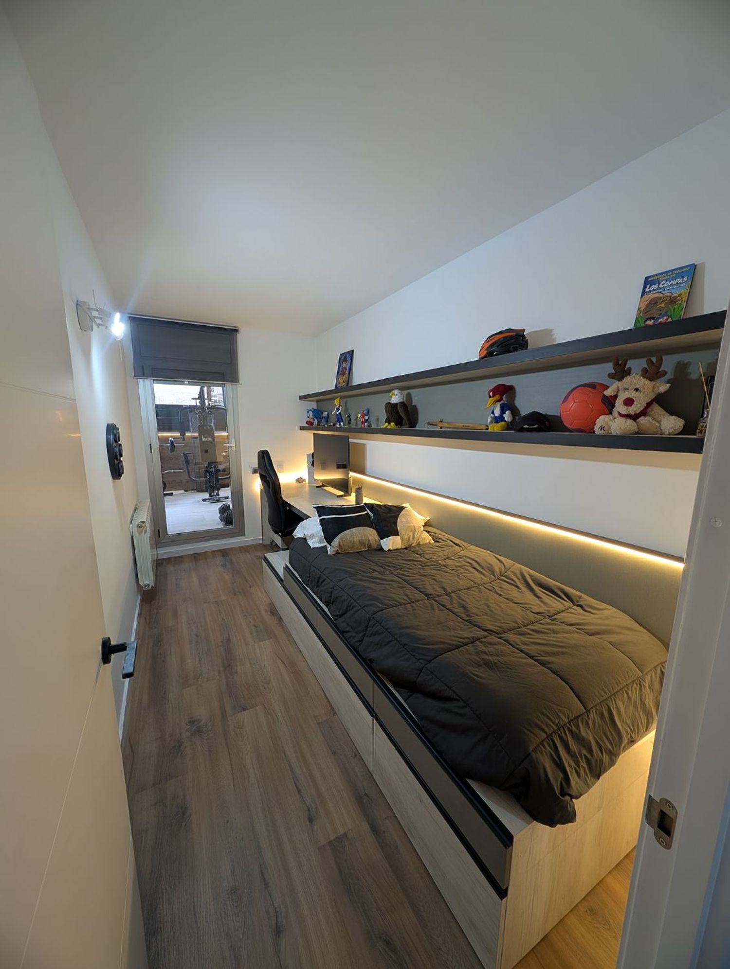 Piso en calle Miquel Marti Pol, 13 - Foto 17