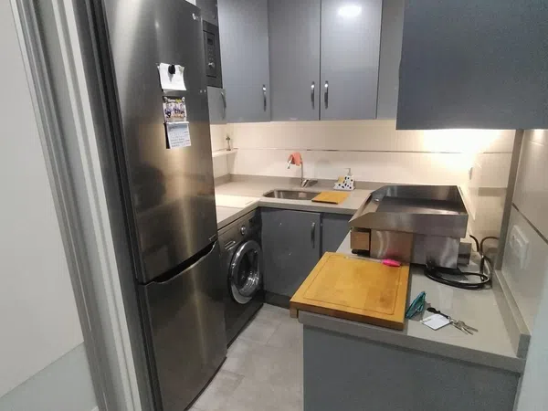 Estudio en avenida de l'Amerador, 7 - Foto 2