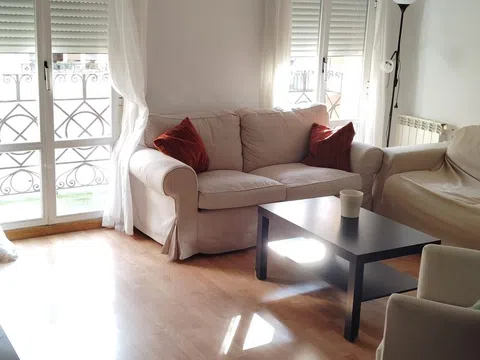 Piso en calle Tutor, 68