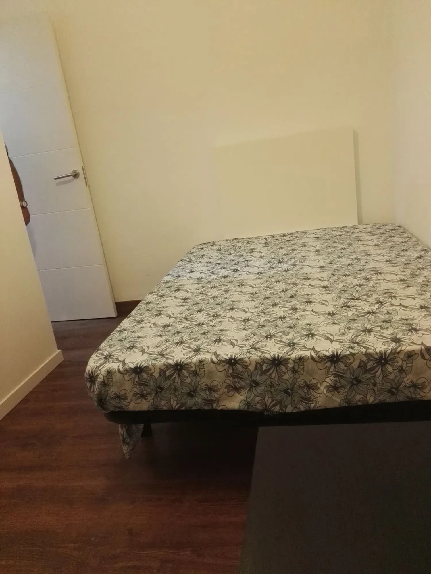 Piso en calle de Guzmán el Bueno, 93 - Foto 3