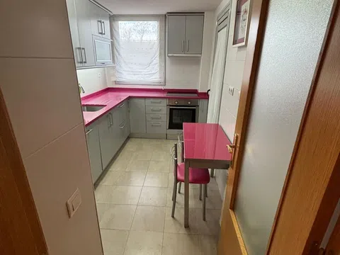 Piso en calle Obanos, 6