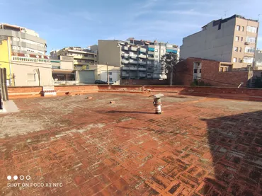 Local comercial en Terrassa - Foto 1