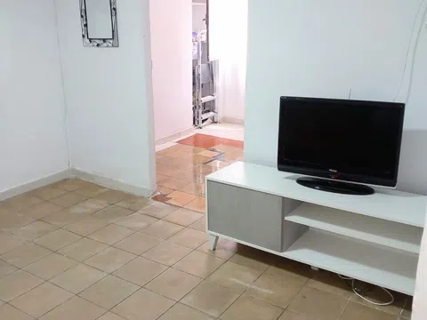 Piso en calle Algeciras, 120