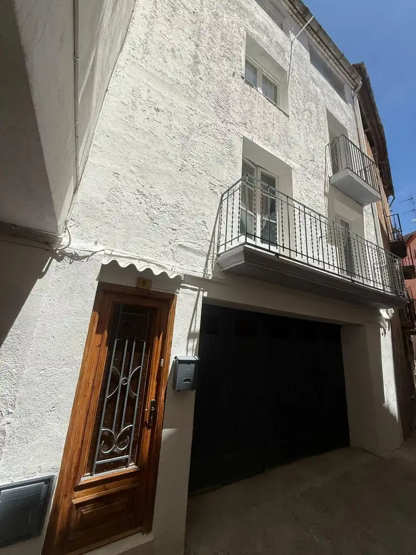 Casa adosada en  Travessia de la Ventura 8 - Foto 2