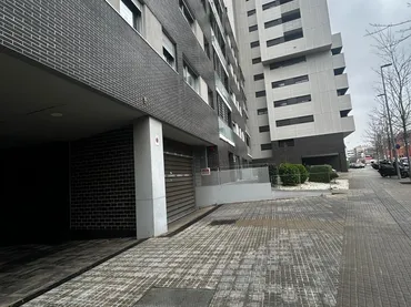 Local comercial en Cornellà de Llobregat - Foto 4