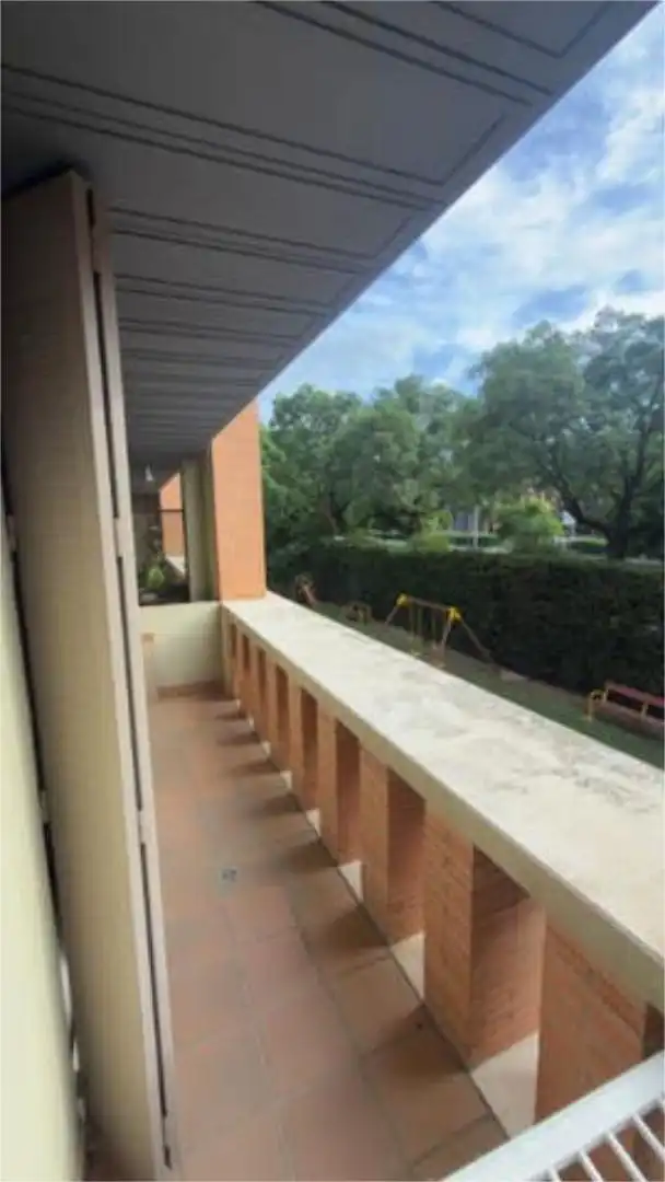 Piso en La Palmera - Foto 1