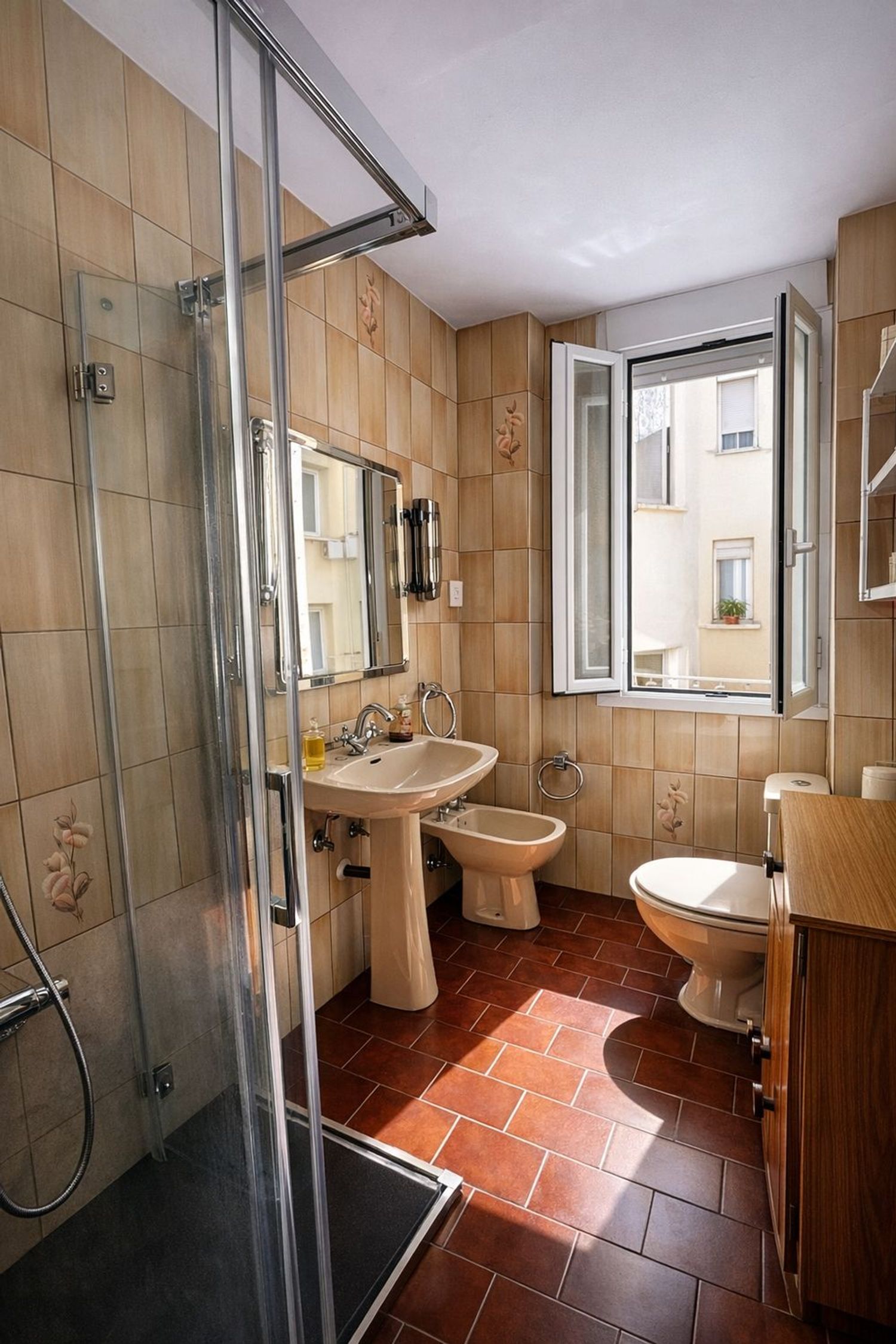 Piso en Barrio Vallehermoso - Foto 36